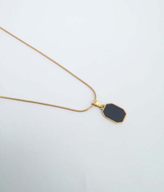 BLACK STONE GOLD PLATED PENDANT